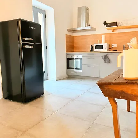 Demeure De Charme, Du Campu Di L Altru Mondu